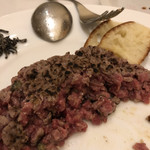 アンティカ オステリア カルネヤ - 中はレア