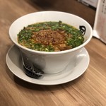 麺や マルショウ - 息子オーダーの台湾ラーメン。ここに来て、まぜそば注文しないんだ（汗）。