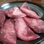炭火焼肉 三千里 - 牛タン　７００円