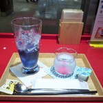 イッピン カフェ - 配膳時