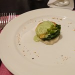 Angus House - 1907_Angus House Plaza Senayan_Hanburg 150g@290,000Rp(ハンバーグコース)_前菜白身魚ソテー