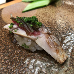 天寿し - さわらを炙り