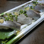 角上魚類 - 鰯の握り(380円＋税)