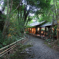 妙見石原荘 食菜石蔵 - 露天風呂へのアプローチ