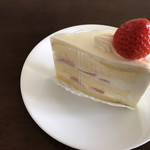パールモンドール - 苺ショートケーキ     460円