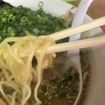 らぁめん たけや - 塩ラーメン 麺 UP