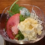 いせや - ボルガライス の サラダ