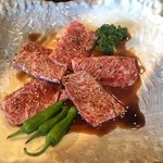 炭火焼き肉 一億兆 - 