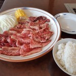 大同門 - ビックリ盛り合わせ　250g（1人前）