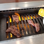 大同門 - 肉焼き。