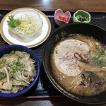 Menkoubou Shouryuu - ☆昇龍ラーメン博多(税込700円)＋Bセット(ミニチャーシュー丼等)(税込900円) 豚骨のコクとマー油の味わいがグッド♪醤油系の旨味も効いて、まろやか過ぎず、くどすぎずいいスープ❤️