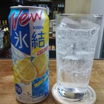 伊勢屋酒店 - 氷結レモンロング。