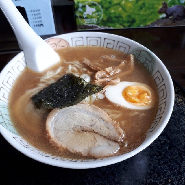 らーめんキッチン なると 帯広 ラーメン 食べログ