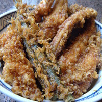 割烹 天ぷら 三太郎 - 海老穴子天丼（1,100円）