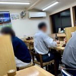黒田屋 - テーブル席