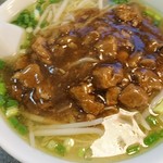 チャイニーズレストラン楽天 - 豚肉と椎茸の餡掛けラーメン(塩味)