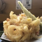 カフェアンドショップ ロータスランド - 2019/09/01
            おまかせセット 550円
            ・野菜かき揚げ
            ・ナス南蛮
            ・卵焼
            ・キュウリのさっぱり和え
            ・フレッシュサラダ
            ・ご飯、味噌汁