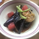 カフェアンドショップ ロータスランド - 2019/09/01
      おまかせセット 550円
      ・野菜かき揚げ
      ・ナス南蛮
      ・卵焼
      ・キュウリのさっぱり和え
      ・フレッシュサラダ
      ・ご飯、味噌汁