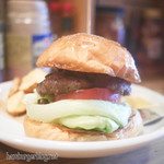 Good News Cafe SHIN - 料理写真:カマンベールチーズバーガー