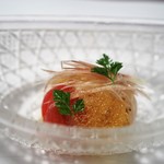 十勝川温泉 三余庵 - 酢物　帆立焼き霜　黒酢ジュレ　ミニトマト　蛇腹胡瓜