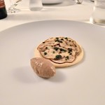 プリズマ - ポルチーニ茸のピッツァと地鶏白レバーのパテ