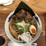 麺屋 猪一 離れ - [限定]黒毛和牛A4～炙り和牛の鬼おろしそば(黒醤油)味付け玉子入り 1,300円