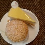 アカシエ - シュークリームとチーズケーキ