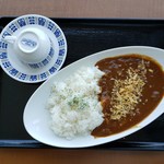 丘珠キッチン - 札幌黄玉ねぎ使用した丘珠カレー(700円)です。