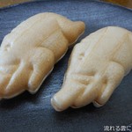 小戸橋製菓 - 猪最中