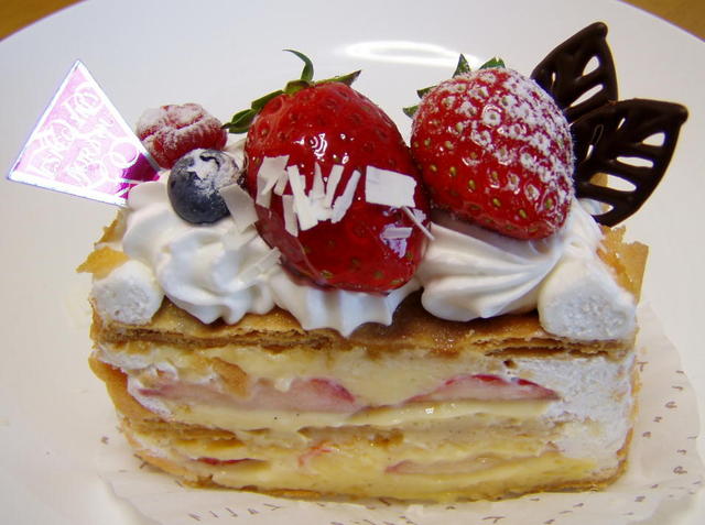 ラリック 井野 ケーキ 食べログ