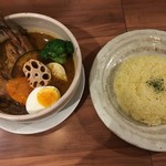 Piri ko - 2019年8月 チキンレッグ 1100円（税込）