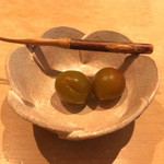 紀尾井町 三谷 - 南高梅のシロップ漬け