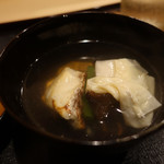 津の守坂 小柴 - 鯛、湯葉、インゲン、白ごま豆腐、キクラゲの腕物