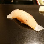 鮨 竜介 - 天然カンパチ