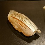 鮨 竜介 - こはだ