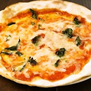 Shusaiya Kura - 窯焼きマルゲリータピザ