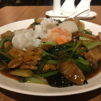 中国薬膳料理 星福 - イカの白さが際立っています