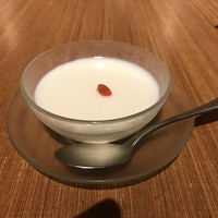 中国薬膳料理 星福 - 杏仁豆腐