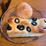 クイ クッチーナ イタリアーナ - 自家製パン