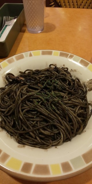 エスカルゴとイカ墨スパゲッティ By イナザワのくまりを サイゼリヤ ワンダーシティ店 小田井 ファミレス 食べログ