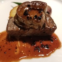 イムリ - 牛ヒレ肉とフォアグラのロッシーニ風