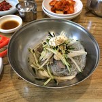 함흥냉면 전문전 - 