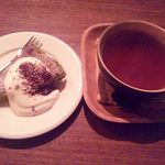 Aru Kafe - 抹茶チーズケーキ＆アールグレイティー