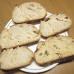 ル・プチメック - レモンと白チョコのセーグルの断面