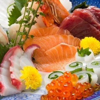 【お刺身盛り合わせは1500円～】新鮮な海鮮をお楽しみ下さい