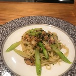 裕の輪 - 謎の貝のパスタ