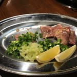 Ooita Kurogewagyuu Yakiniku Horumon Tatsumi - 