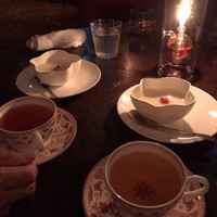 THE CONDER HOUSE - 杏仁豆腐と紅茶。