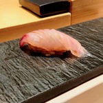 匠 進吾 - くろむつの昆布〆