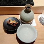 匠 進吾 - 滋賀県の七本槍渡船を熱燗で、熱燗は１合、おつまみはスミイカゲソの味噌漬け